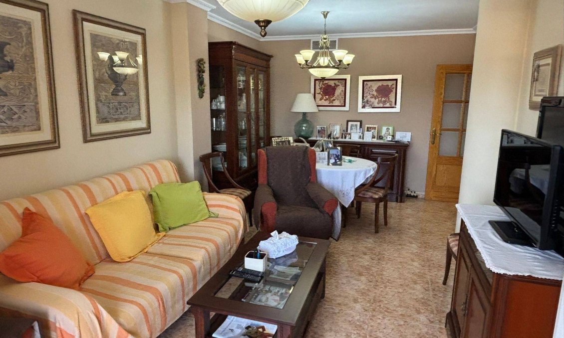 Wiederverkauf - Wohnung -
Lo Pagan - La Puntica