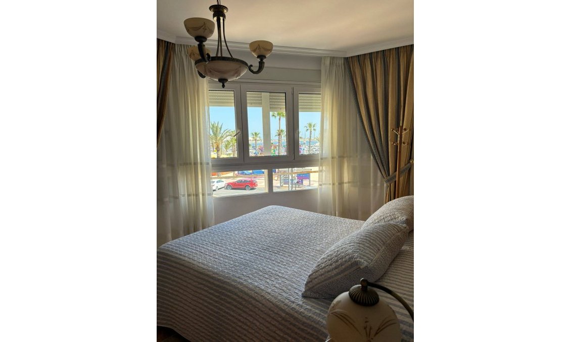 Wiederverkauf - Wohnung -
Lo Pagan - La Puntica