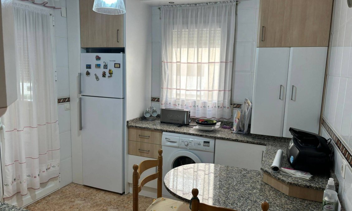 Wiederverkauf - Wohnung -
Lo Pagan - La Puntica