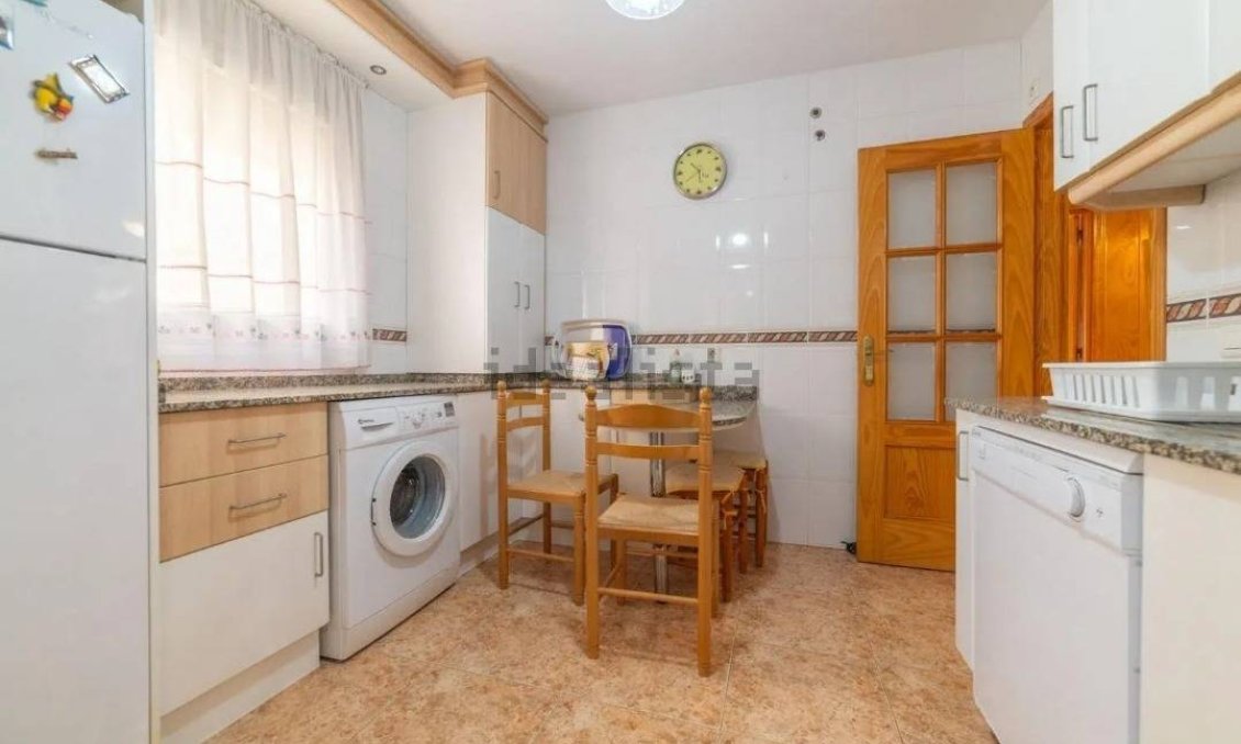 Wiederverkauf - Wohnung -
Lo Pagan - La Puntica