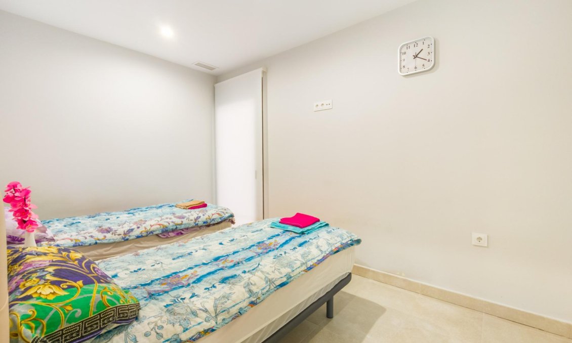 Wiederverkauf - Wohnung -
Torrevieja - Estacion De Autobuses