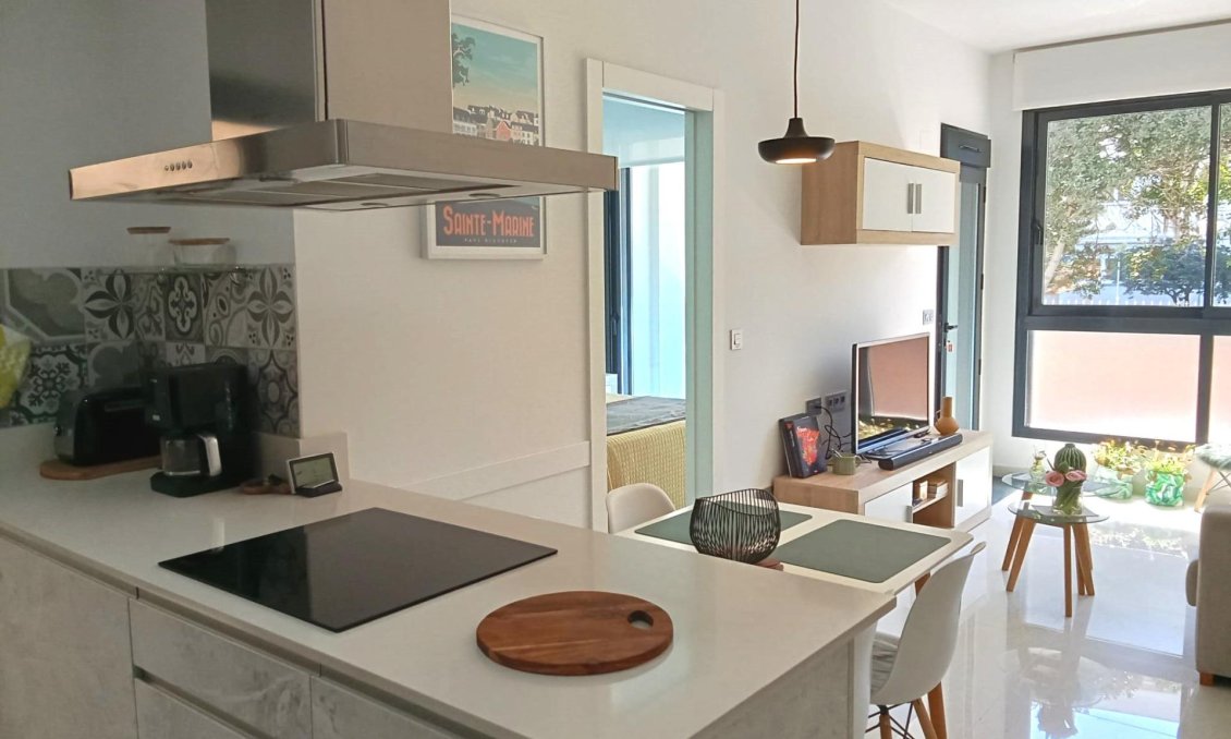 Wiederverkauf - Wohnung -
Torrevieja - Estacion De Autobuses