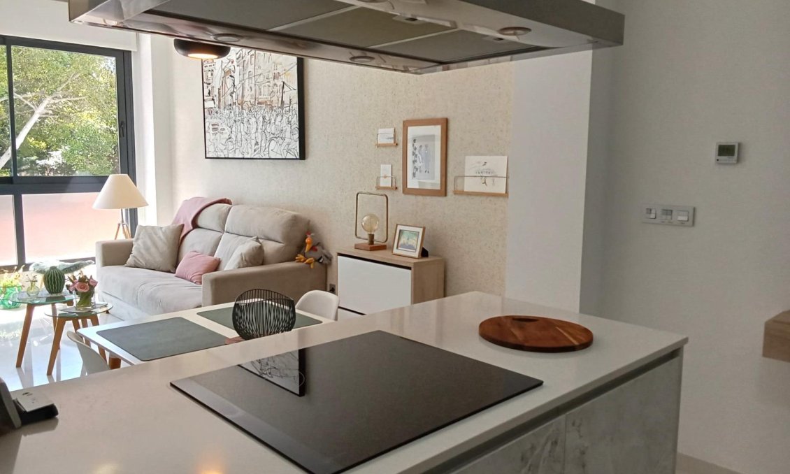 Wiederverkauf - Wohnung -
Torrevieja - Estacion De Autobuses