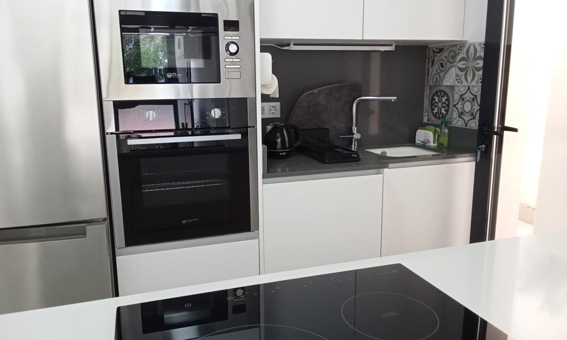 Wiederverkauf - Wohnung -
Torrevieja - Estacion De Autobuses