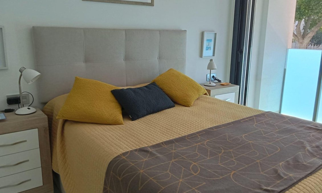 Wiederverkauf - Wohnung -
Torrevieja - Estacion De Autobuses