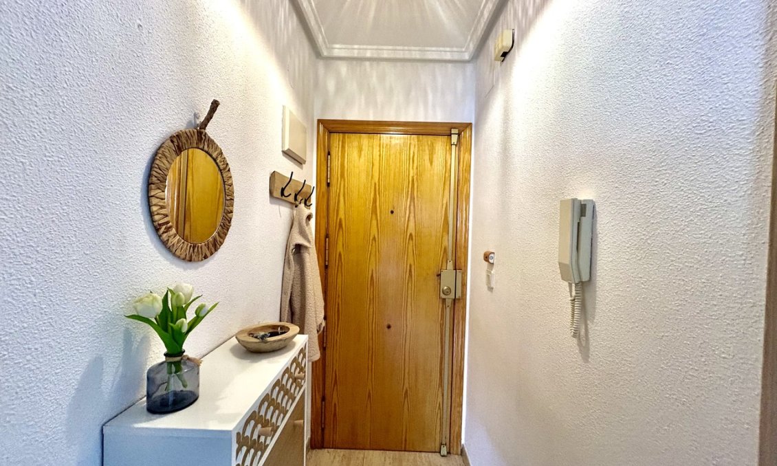 Wiederverkauf - Wohnung -
Torrevieja - Costa Blanca