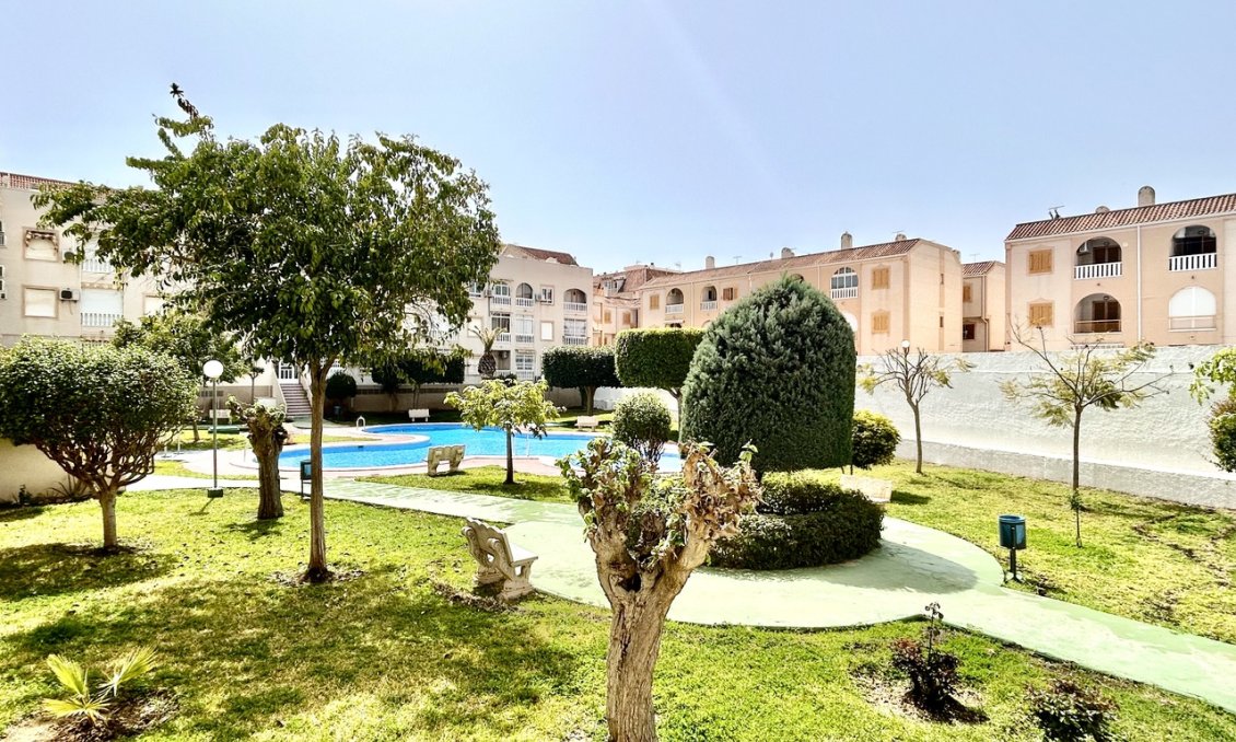 Wiederverkauf - Wohnung -
Torrevieja - Costa Blanca