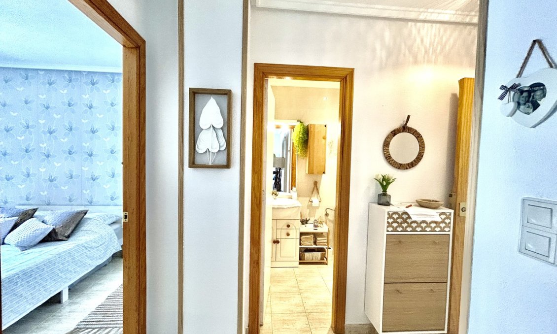 Wiederverkauf - Wohnung -
Torrevieja - Costa Blanca