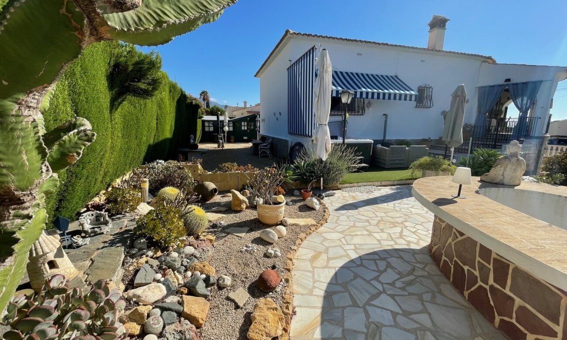 Wiederverkauf - Villa -
Alfas del Pí - Costa Blanca