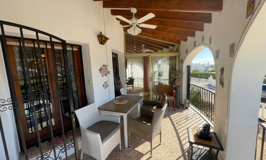 Wiederverkauf - Villa -
Alfas del Pí - Costa Blanca