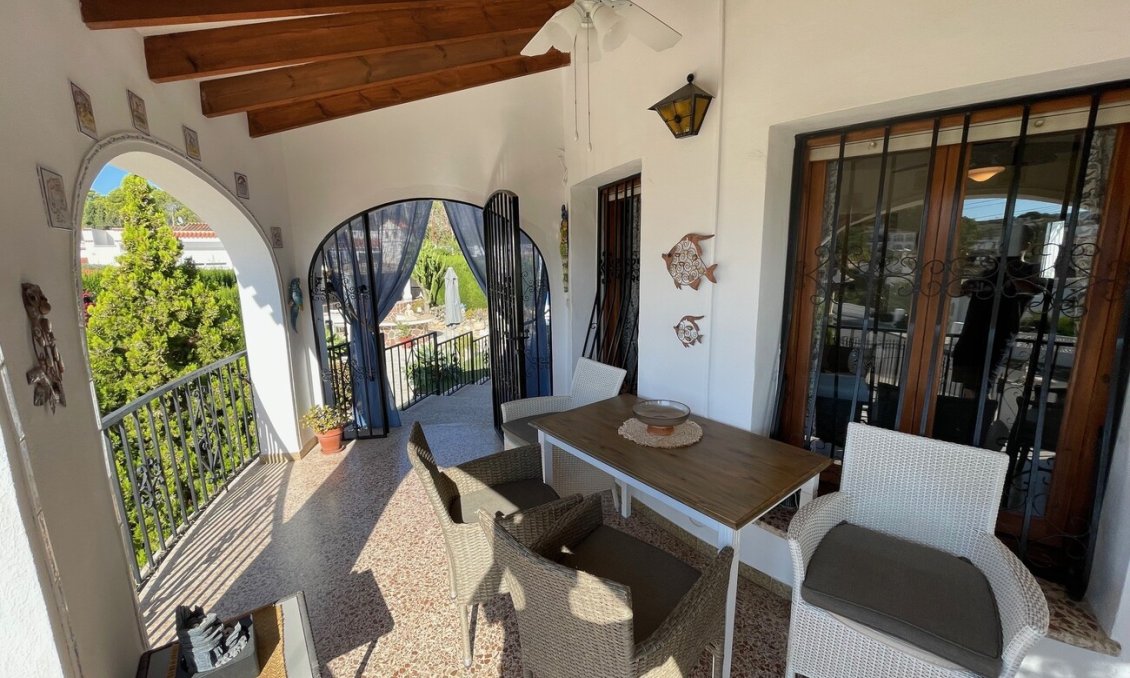 Wiederverkauf - Villa -
Alfas del Pí - Costa Blanca