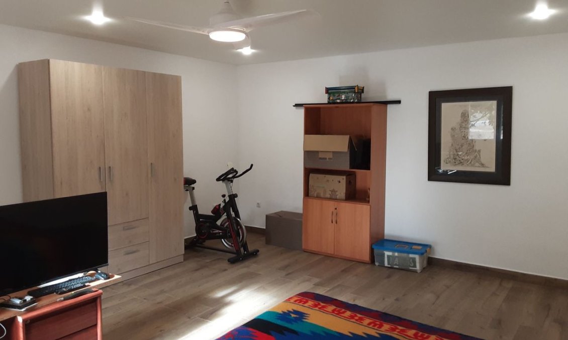 Wiederverkauf - Villa -
San Miguel de Salinas - Inland