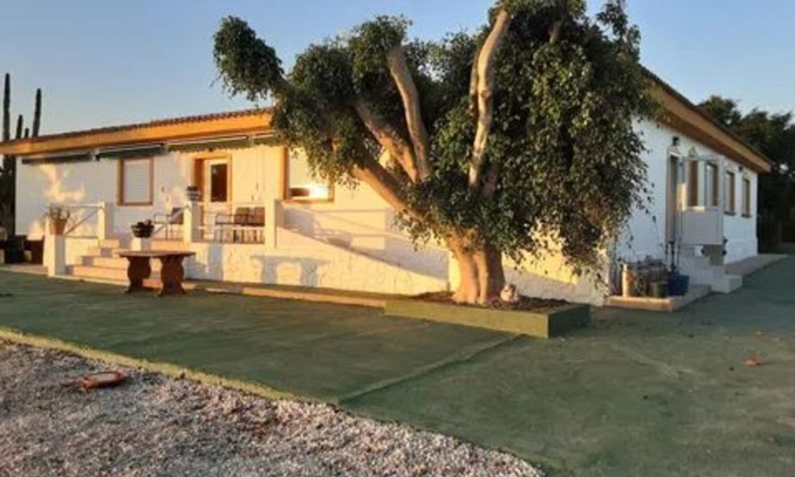 Wiederverkauf - Villa -
San Miguel de Salinas - Inland