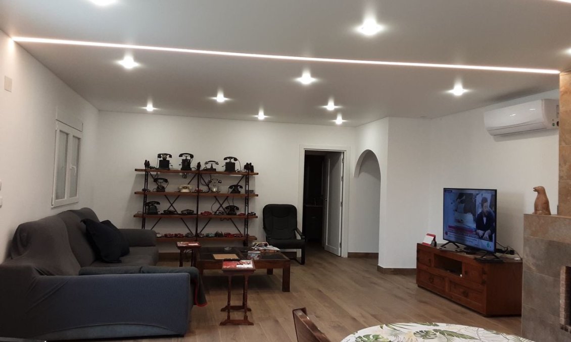 Wiederverkauf - Villa -
San Miguel de Salinas - Inland