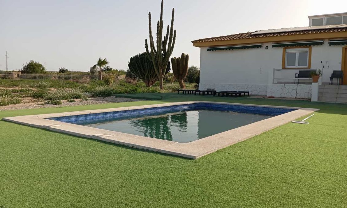 Wiederverkauf - Villa -
San Miguel de Salinas - Inland