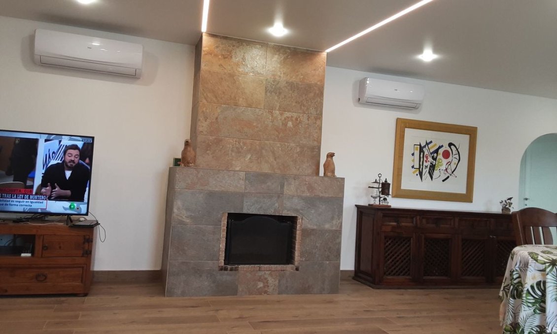 Wiederverkauf - Villa -
San Miguel de Salinas - Inland