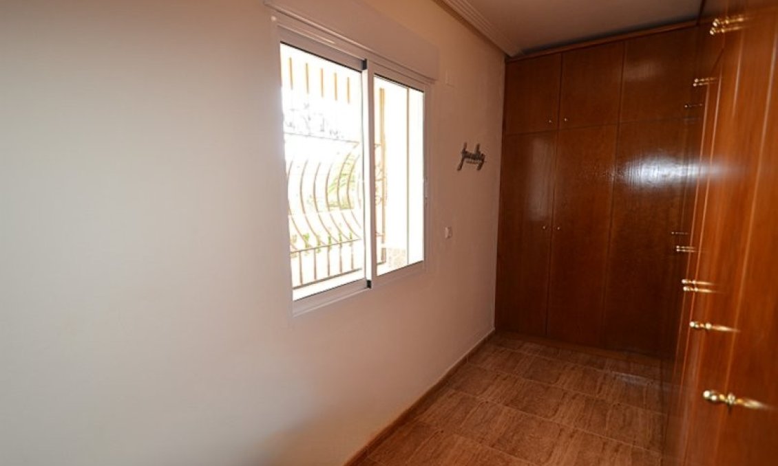 Használt Ingatlanok - Villa -
Campos del Río - Inland