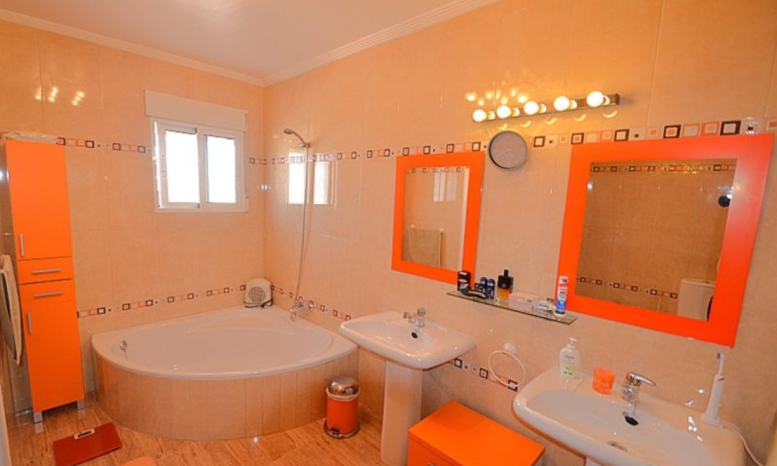 Használt Ingatlanok - Villa -
Campos del Río - Inland