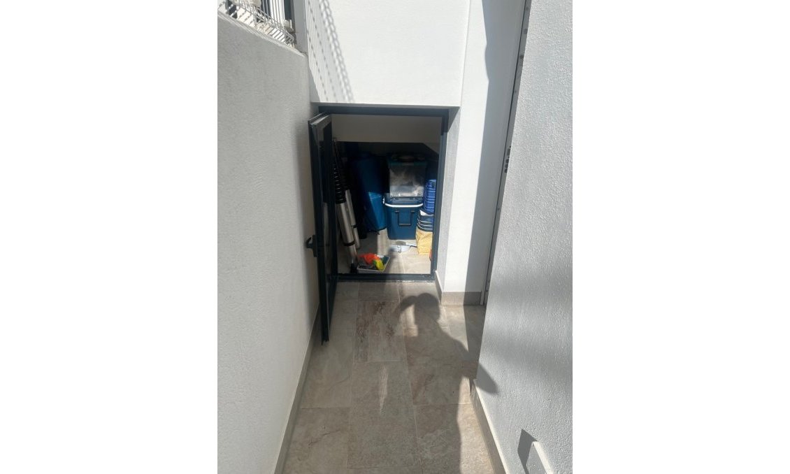 Használt Ingatlanok - Villa -
Los Montesinos - Costa Blanca