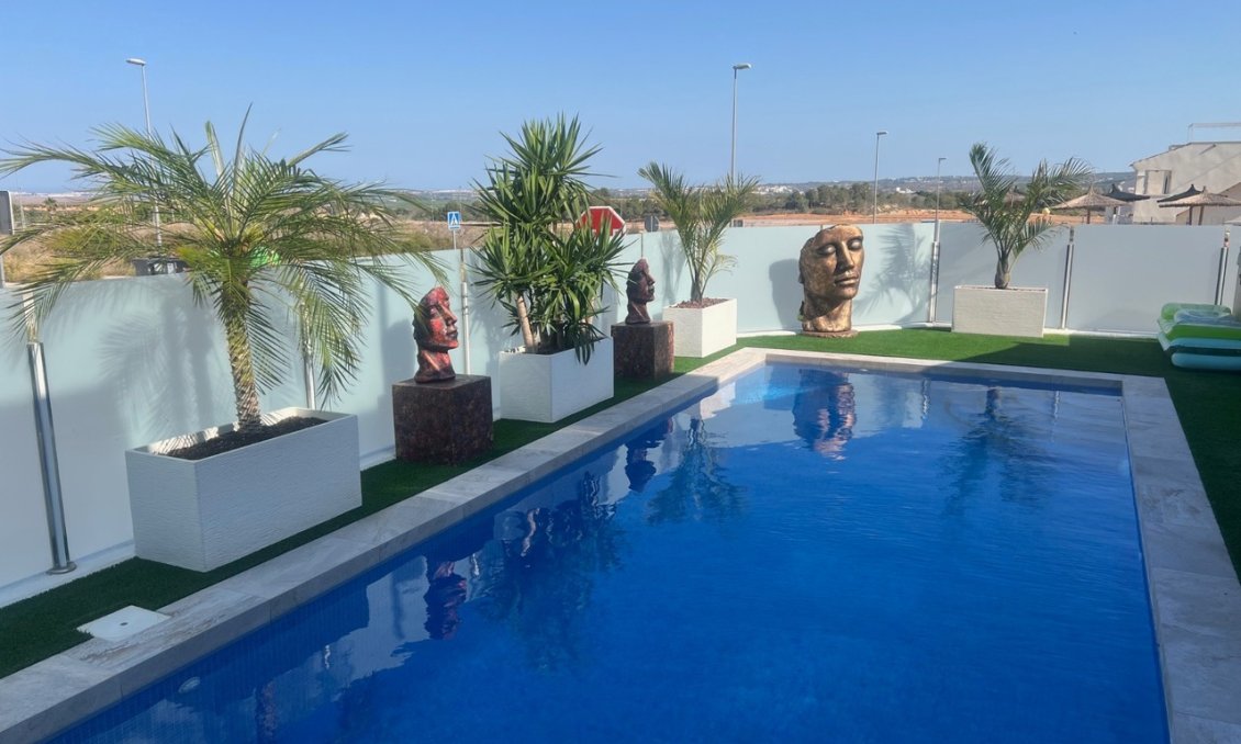 Használt Ingatlanok - Villa -
Los Montesinos - Costa Blanca