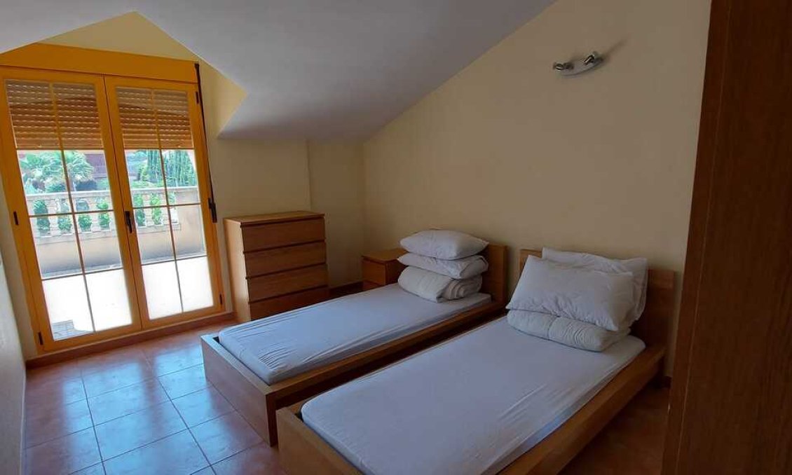 Használt Ingatlanok - Villa -
Calasparra - Inland