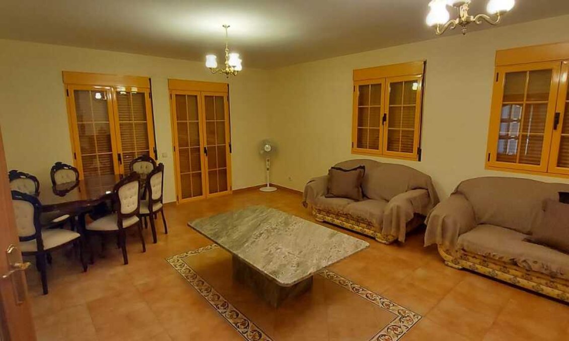 Használt Ingatlanok - Villa -
Calasparra - Inland