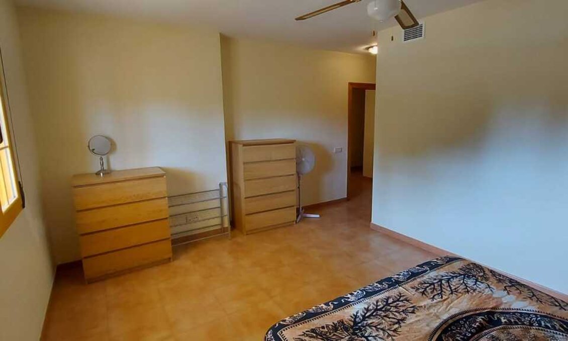 Használt Ingatlanok - Villa -
Calasparra - Inland