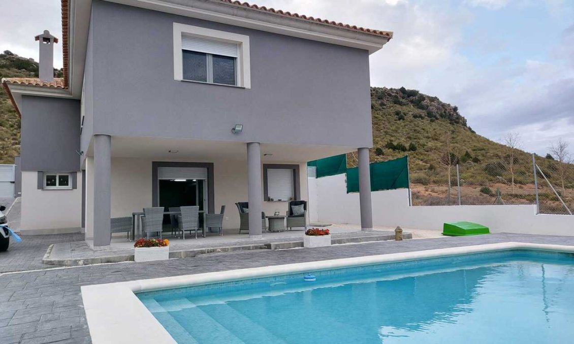 Segunda mano - Villa -
Calasparra - Inland