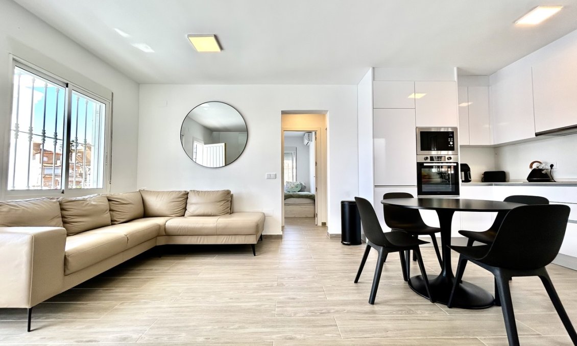 Segunda mano - Villa -
Villamartin - Costa Blanca