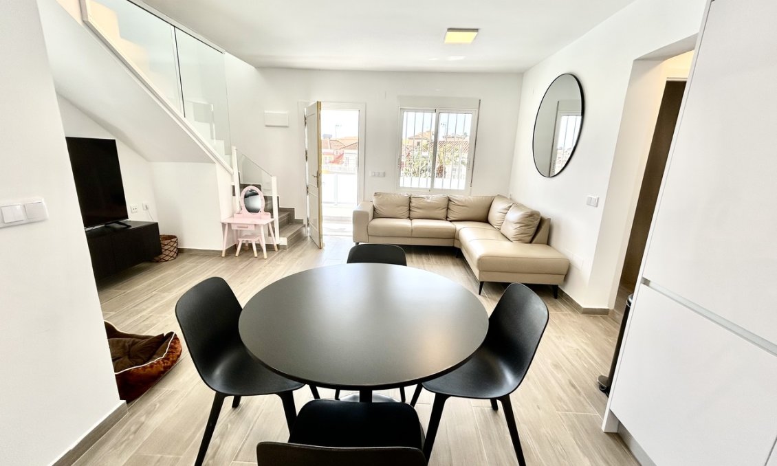 Segunda mano - Villa -
Villamartin - Costa Blanca