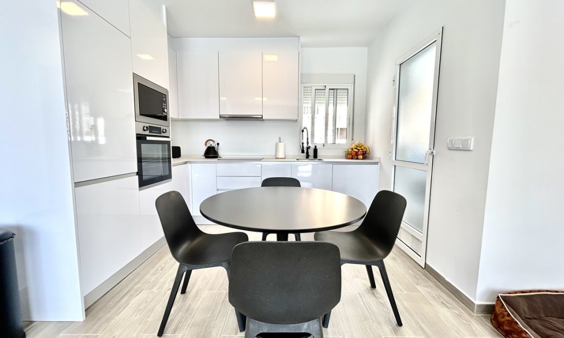 Segunda mano - Villa -
Villamartin - Costa Blanca