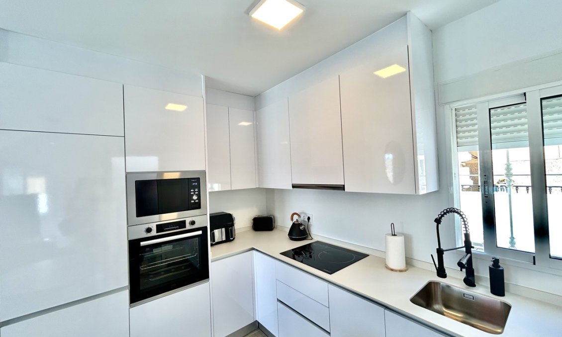 Segunda mano - Villa -
Villamartin - Costa Blanca