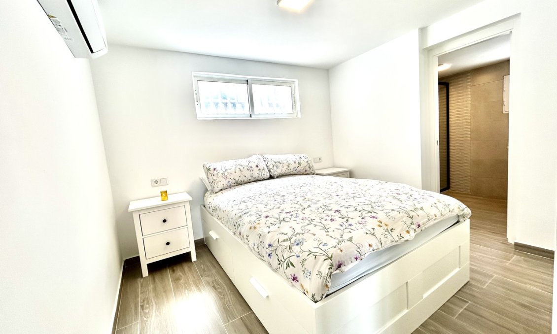 Segunda mano - Villa -
Villamartin - Costa Blanca