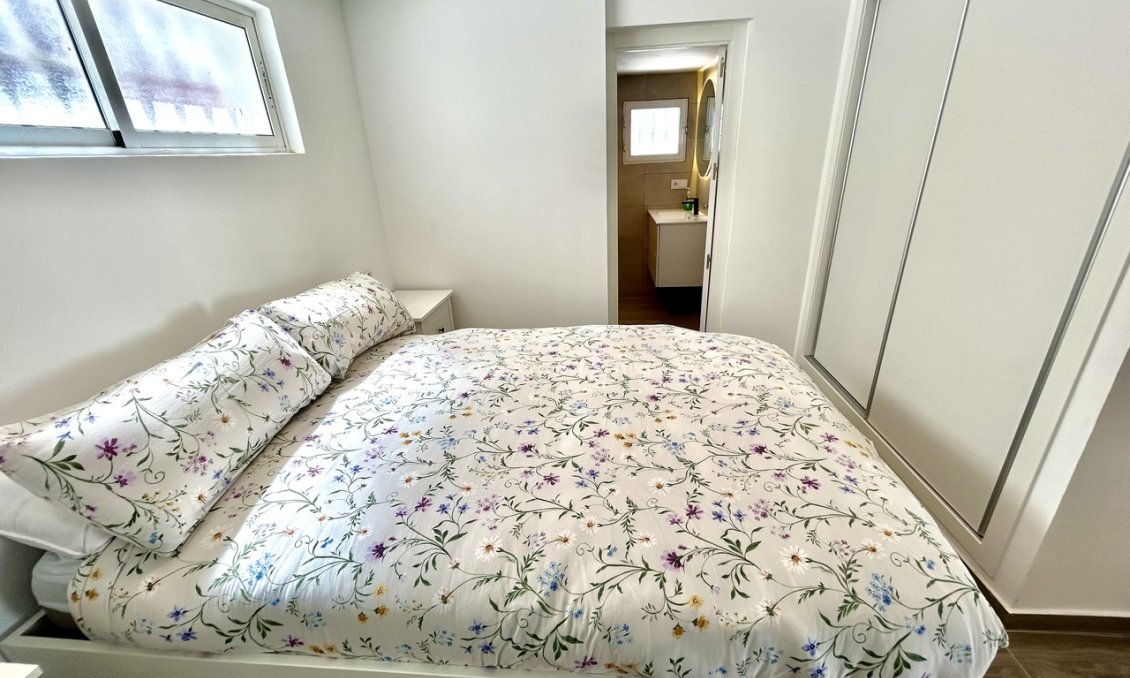 Segunda mano - Villa -
Villamartin - Costa Blanca