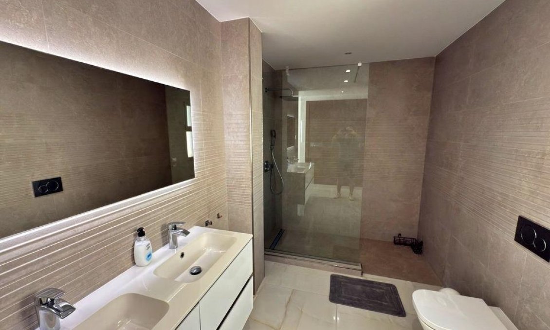 Segunda mano - Villa -
Orihuela Costa - Villamartín