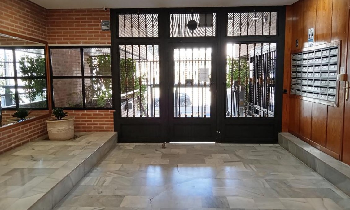 Segunda mano - Apartamento -
Torrevieja - Habaneras