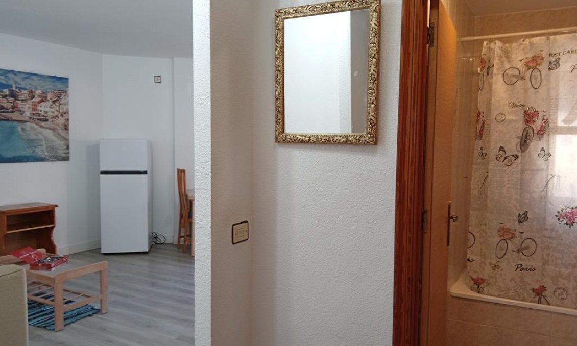 Segunda mano - Apartamento -
Torrevieja - Habaneras