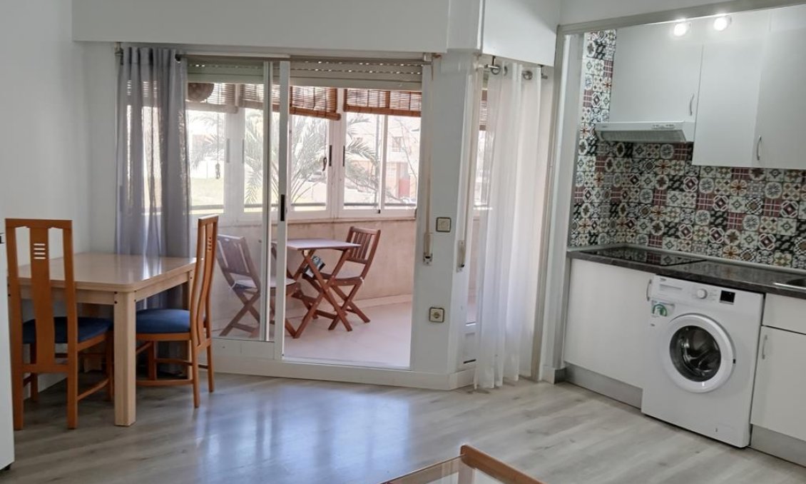 Segunda mano - Apartamento -
Torrevieja - Habaneras