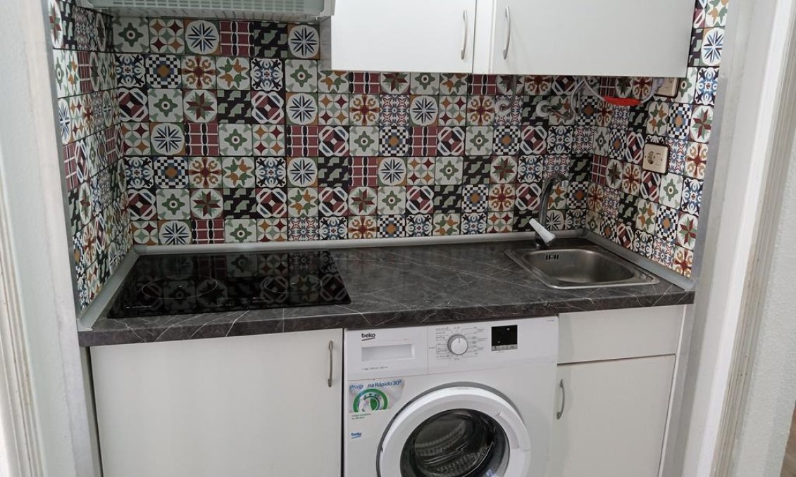 Segunda mano - Apartamento -
Torrevieja - Habaneras