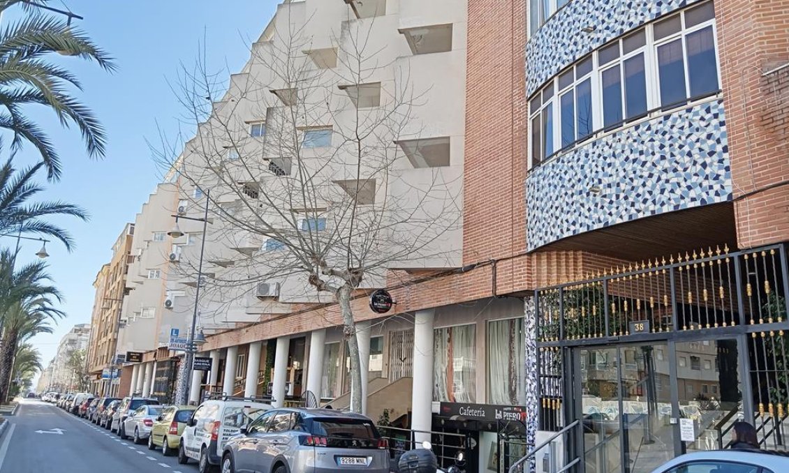 Segunda mano - Apartamento -
Torrevieja - Habaneras