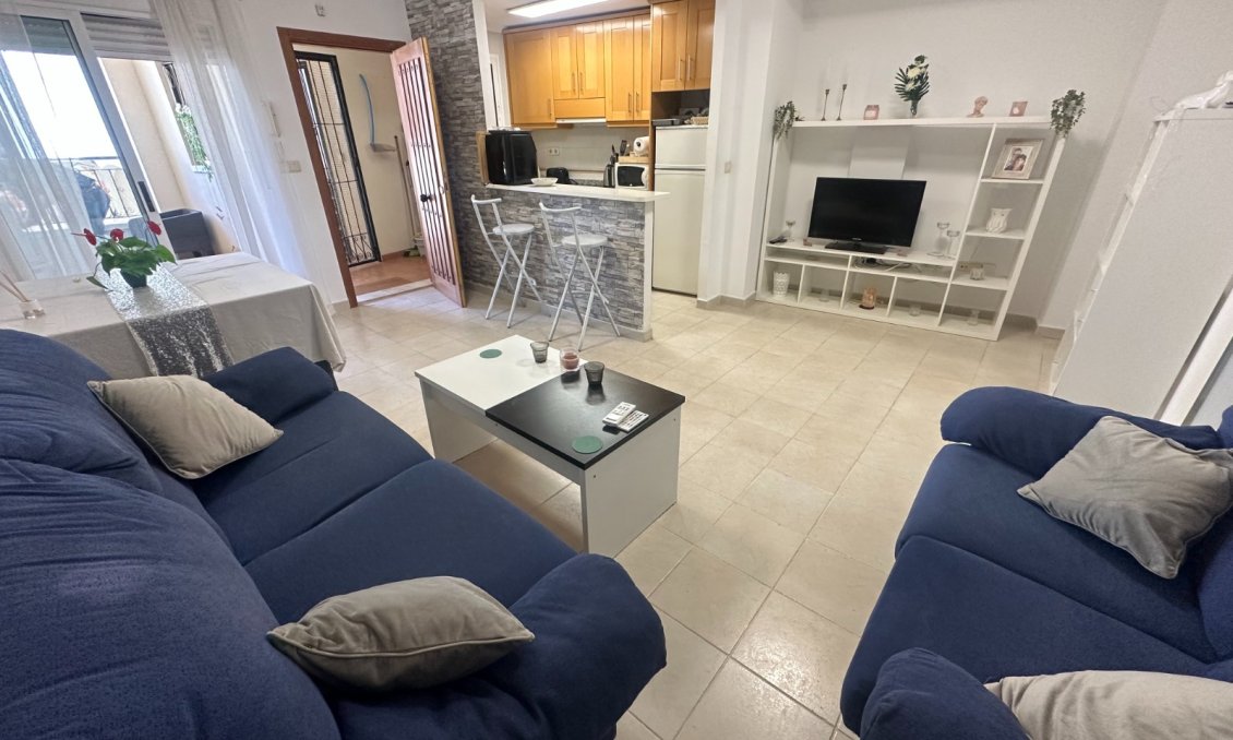 Segunda mano - Apartamento -
Jacarilla - Inland