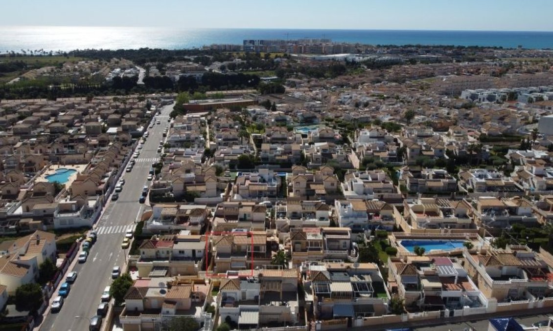 Használt Ingatlanok - Kétszintes lakás -
Torrevieja - Costa Blanca