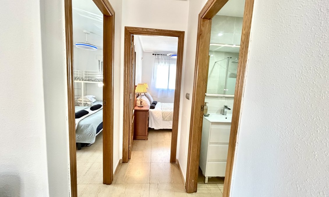 Segunda mano - Apartamento -
Villamartin - Costa Blanca