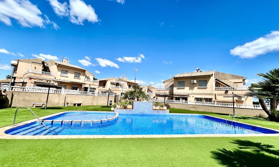 Segunda mano - Apartamento -
Villamartin - Costa Blanca