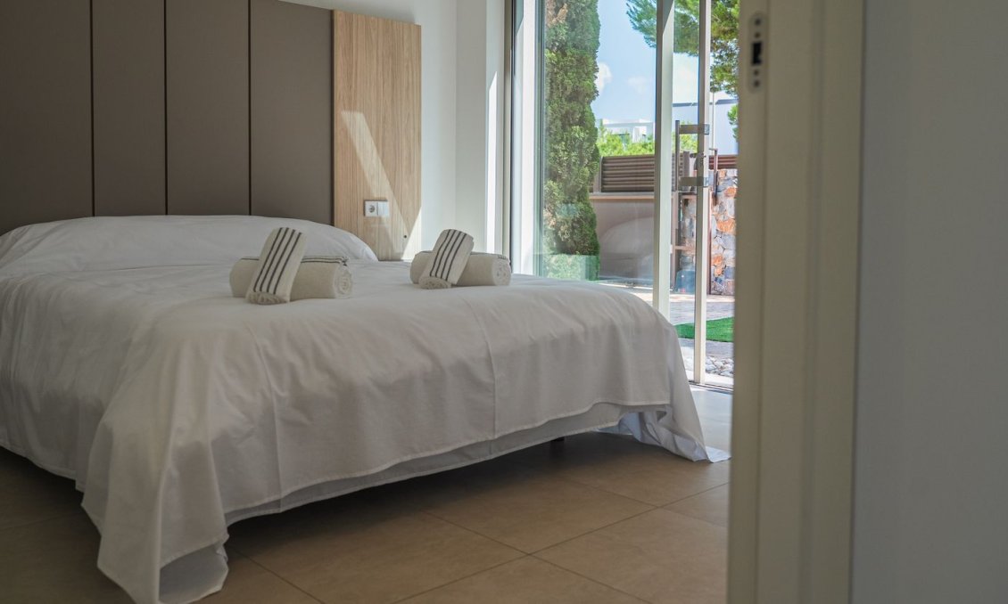 Segunda mano - Villa -
Orihuela - Las Colinas Golf