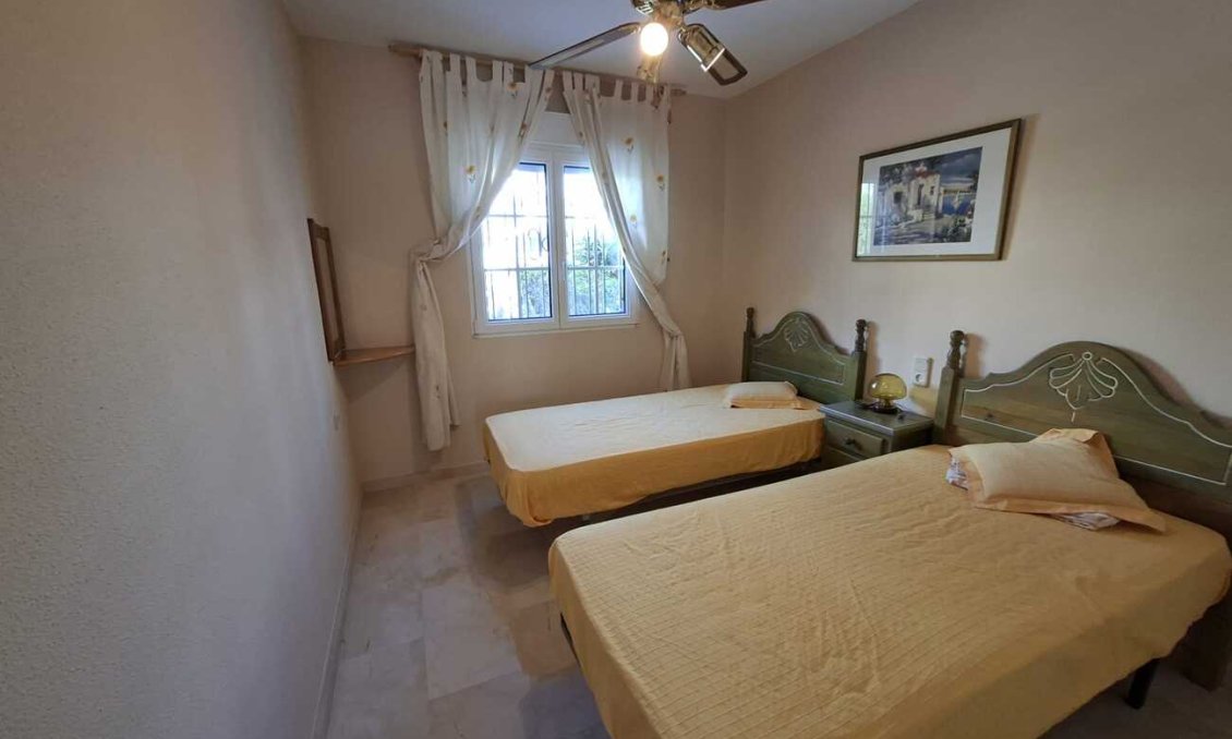 Segunda mano - Bungalow -
Villamartin - Costa Blanca