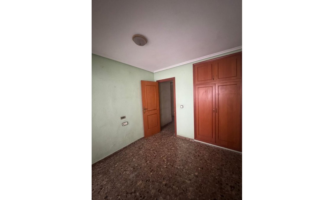 Segunda mano - Apartamento -
Orihuela - Zona Centro