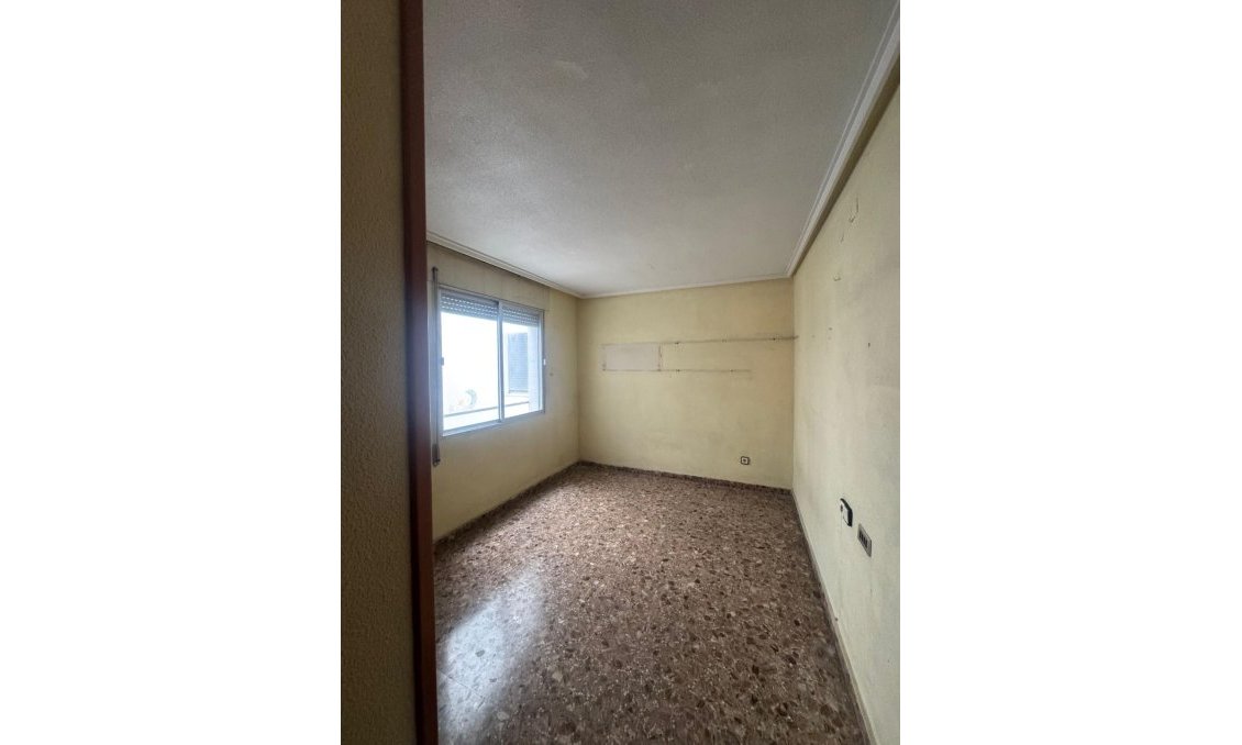 Segunda mano - Apartamento -
Orihuela - Zona Centro