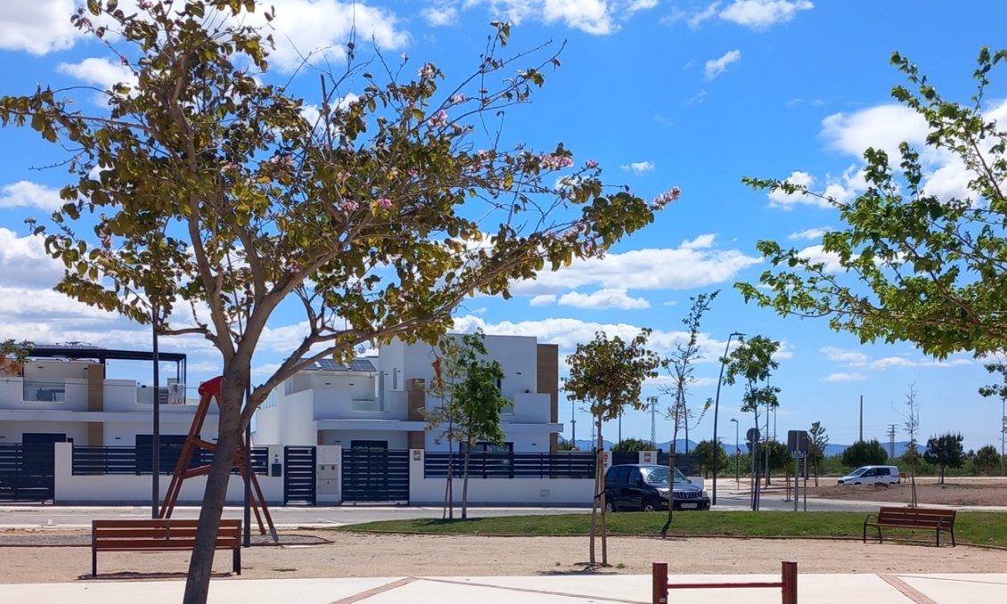 Resale - Villa -
Roldan - Inland