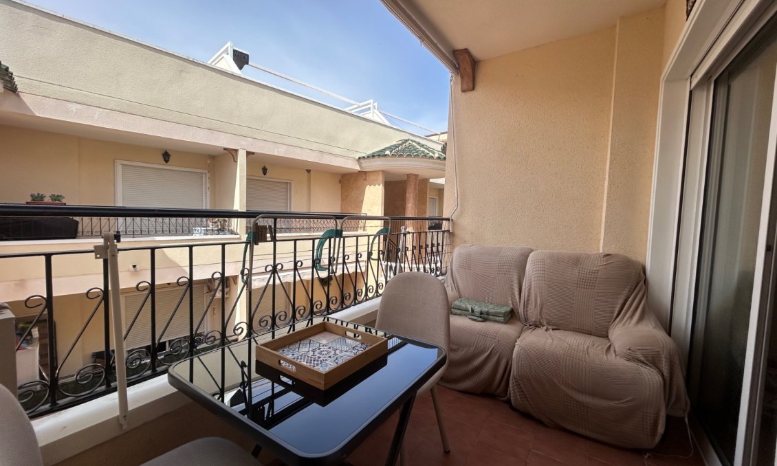 Segunda mano - Apartamento -
Jacarilla - Inland